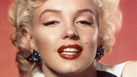 marilyn monroe makeup secrets.